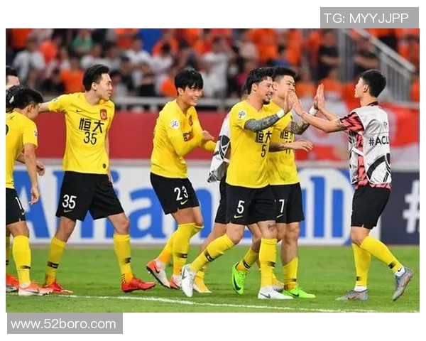 广州恒大客场2-1战胜浦和红钻,成功晋级亚冠八强 广州恒大客场2-1战胜浦和红钻,成功晋级亚冠八强